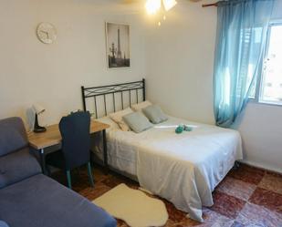 Flat to share in N/A, La Plata