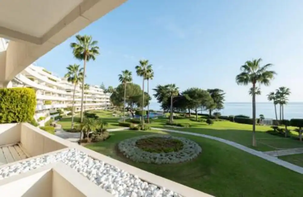 Garden of Apartments for sale in Selwo