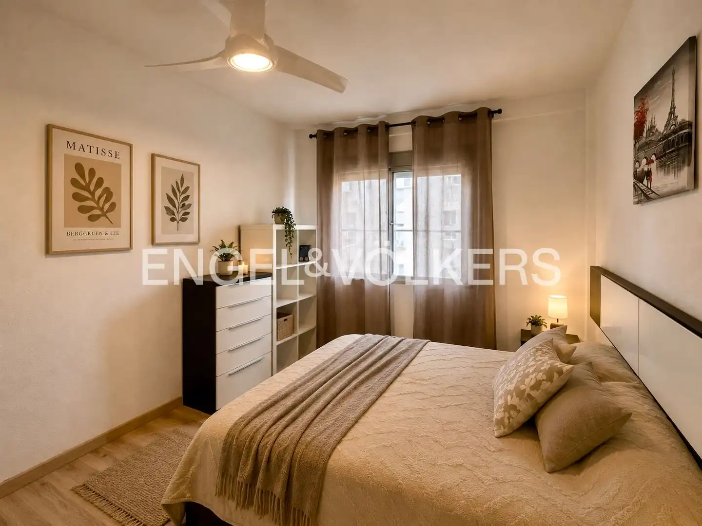 Schlafzimmer von Wohnung zur Miete in Valencia mit Klimaanlage, Heizung und Möbliert