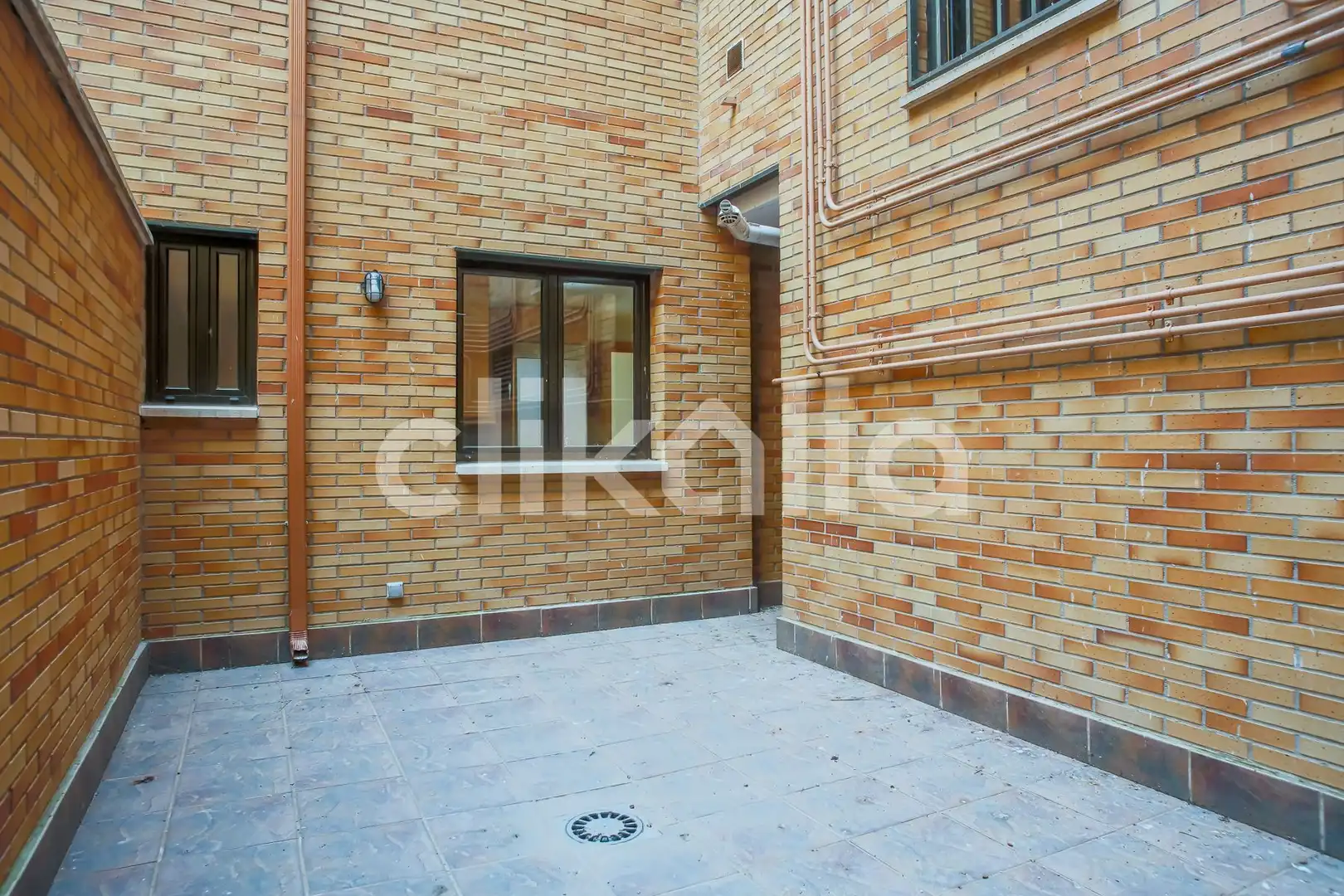 Vista exterior de Pis en venda en Valdemoro amb Calefacció, Jardí privat i Terrassa