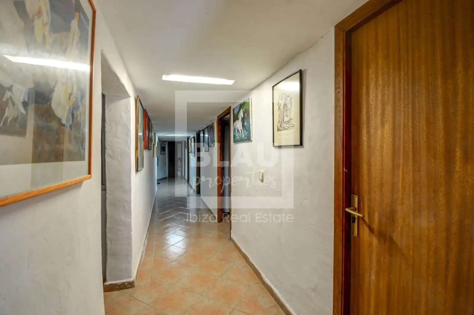 Local en venta en Sant Josep de sa Talaia con Aire acondicionado, Terraza y Amueblado