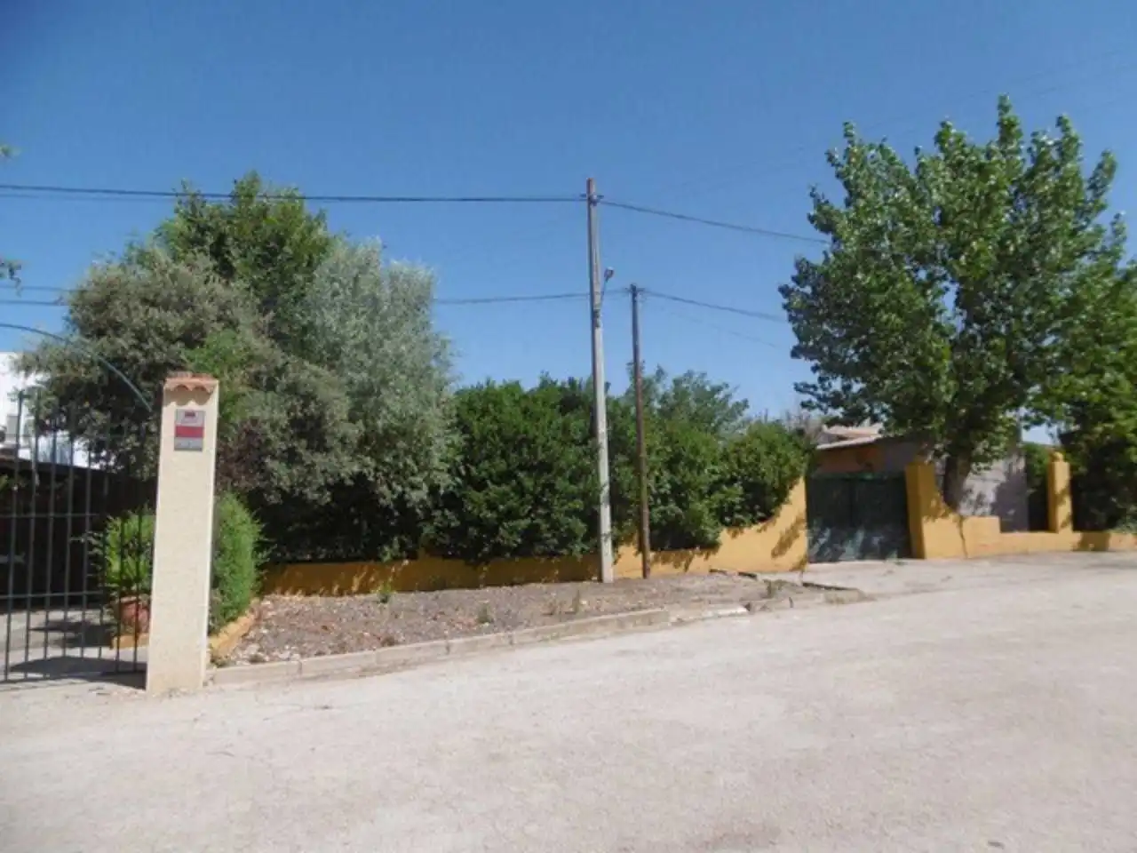 Vista exterior de Local en venta en Las Labores  