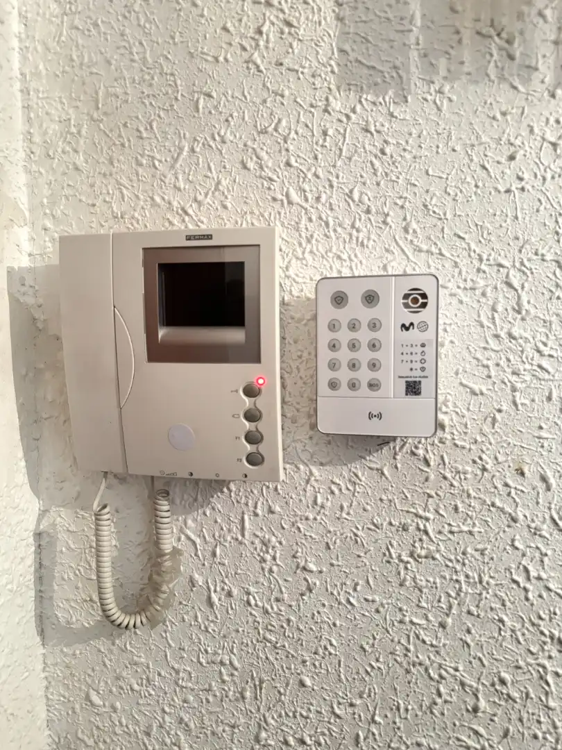 Pis en venda en Barcelona amb Balcó i Alarma