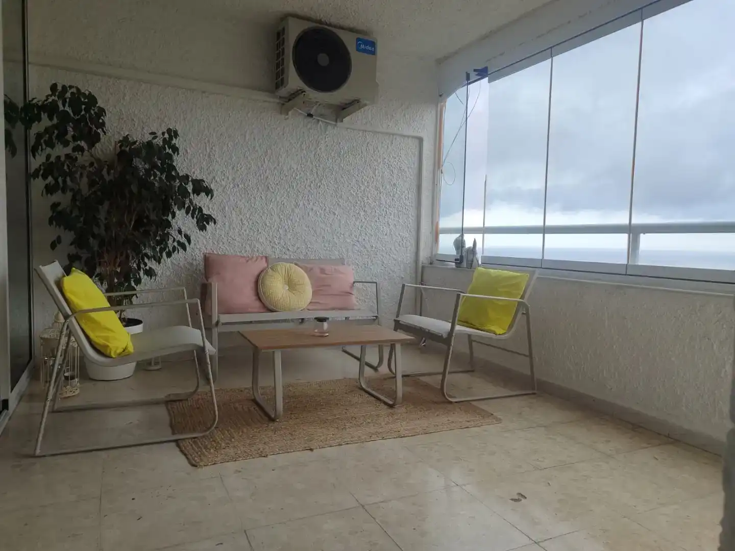 Terrasse von Wohnung zur Miete in Castell del Rey
