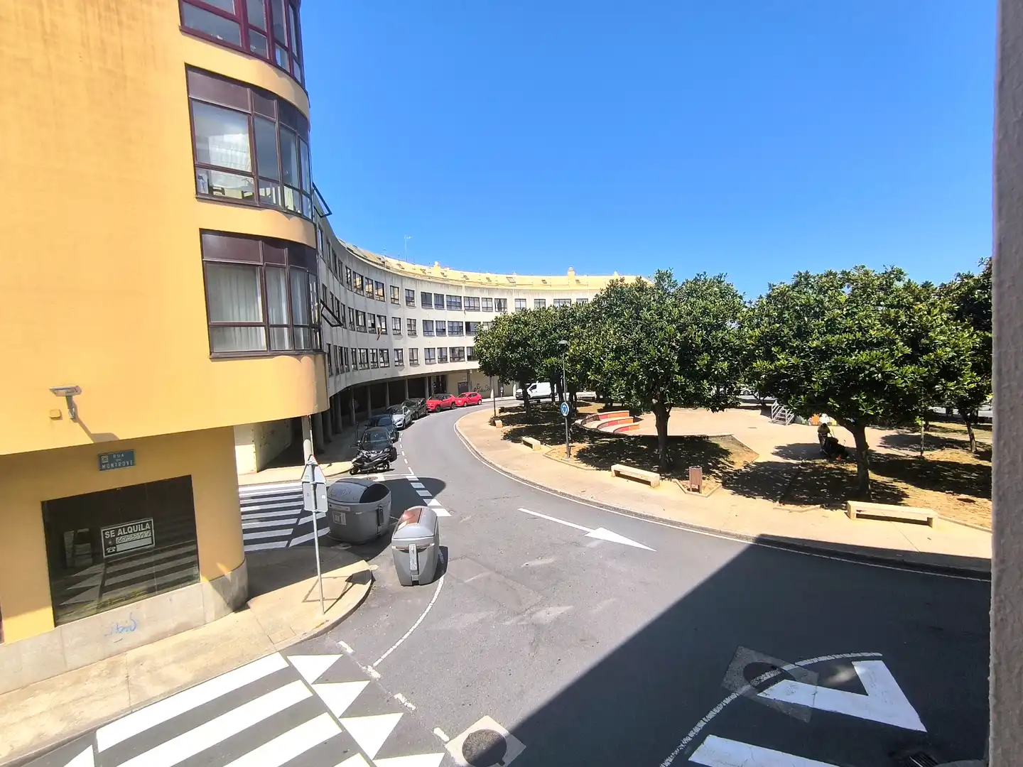 Außenansicht von Wohnung zum Verkauf in Oleiros mit Heizung, Parkett und Abstellraum