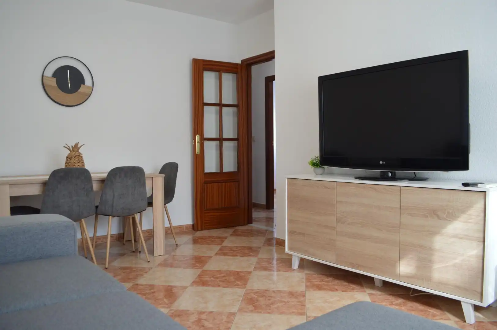 Sala d'estar de Pis de lloguer en Peligros amb Aire condicionat, Calefacció i Moblat