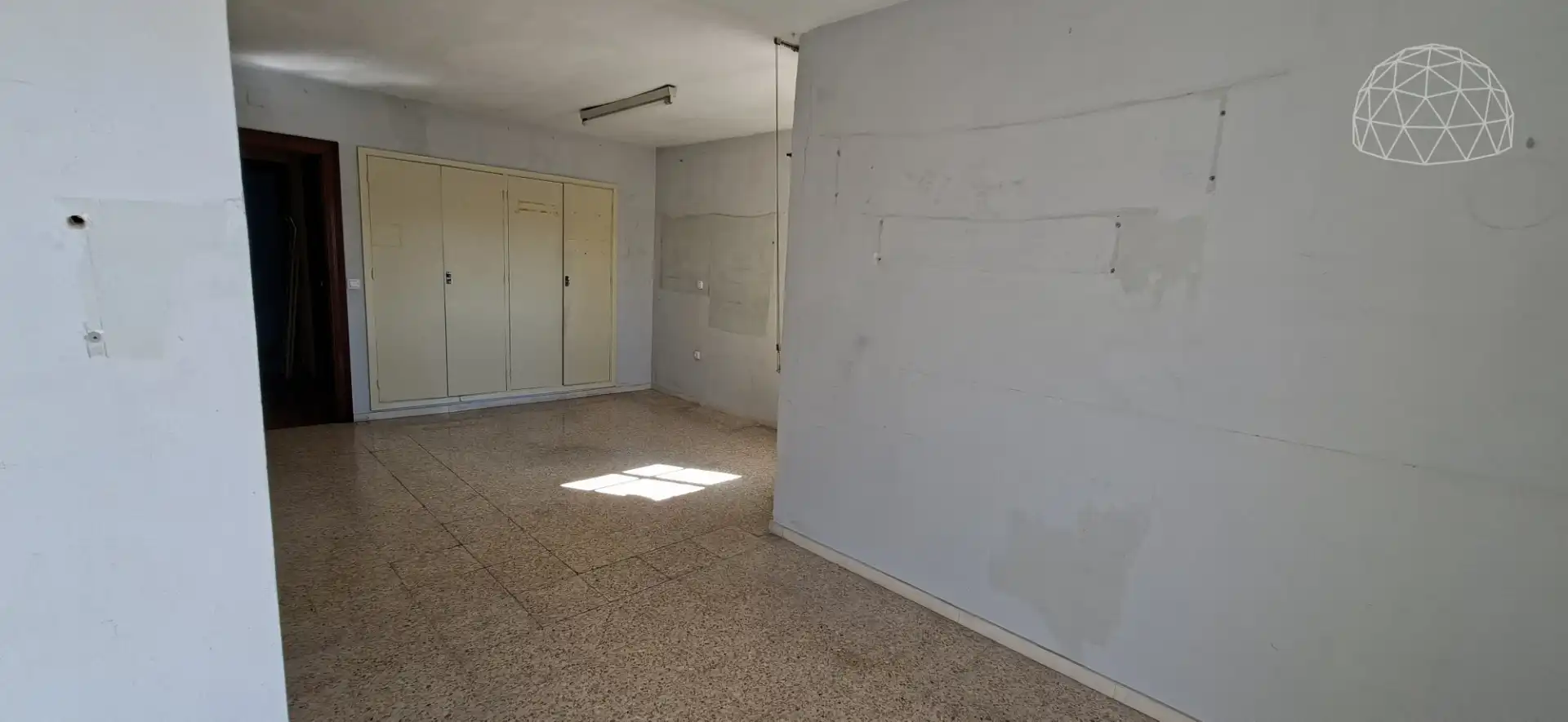 Flat for sale in Sevilla  with Private garden and Balcony