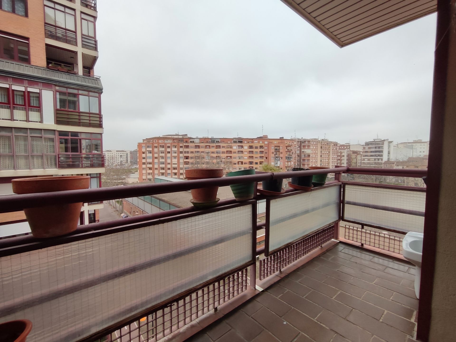 Terrassa de Pis en venda en  Logroño amb Calefacció, Terrassa i Traster