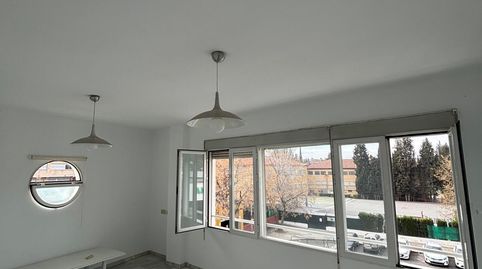 Foto 3 de Piso de alquiler en Calle Calle María Auxiliadora, Barrio de Zaidín, Granada Capital