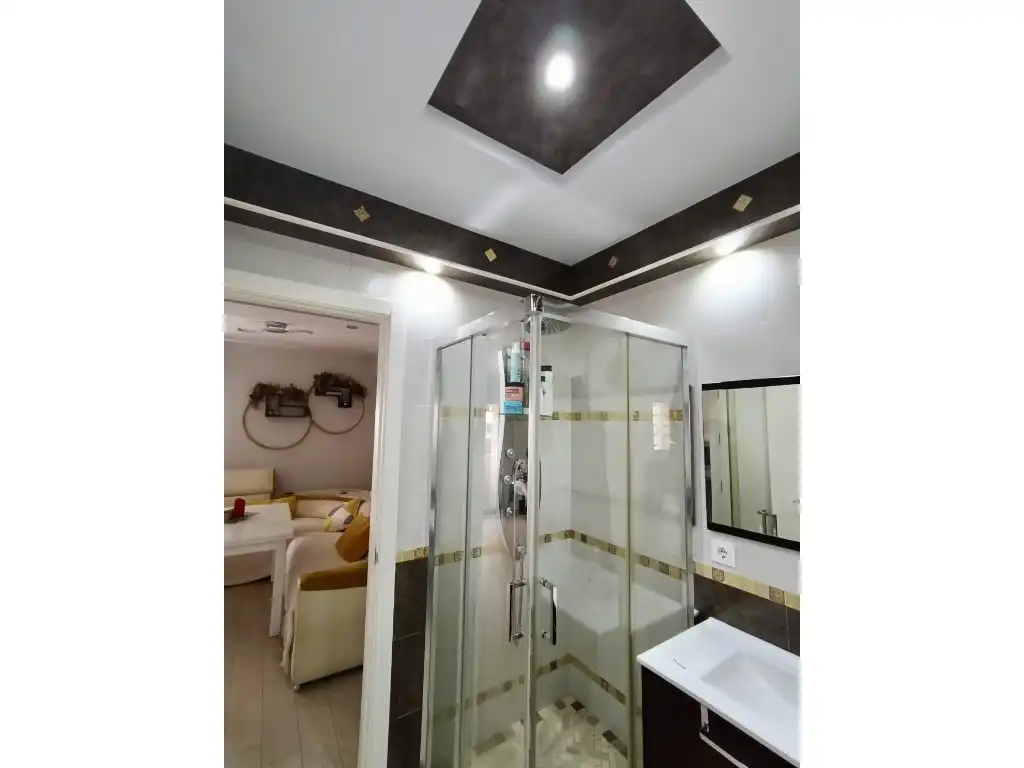 Bathroom of Flat for sale in Dos Hermanas