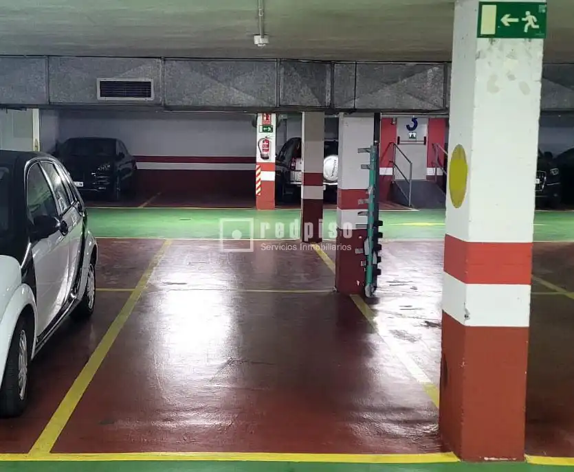 Parkplatz von Garage zum Verkauf in  Madrid Capital