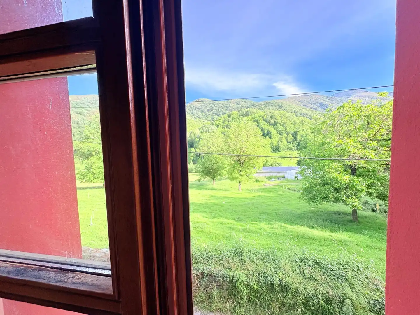 Garden of Buildings for sale in Vega de Valcarce