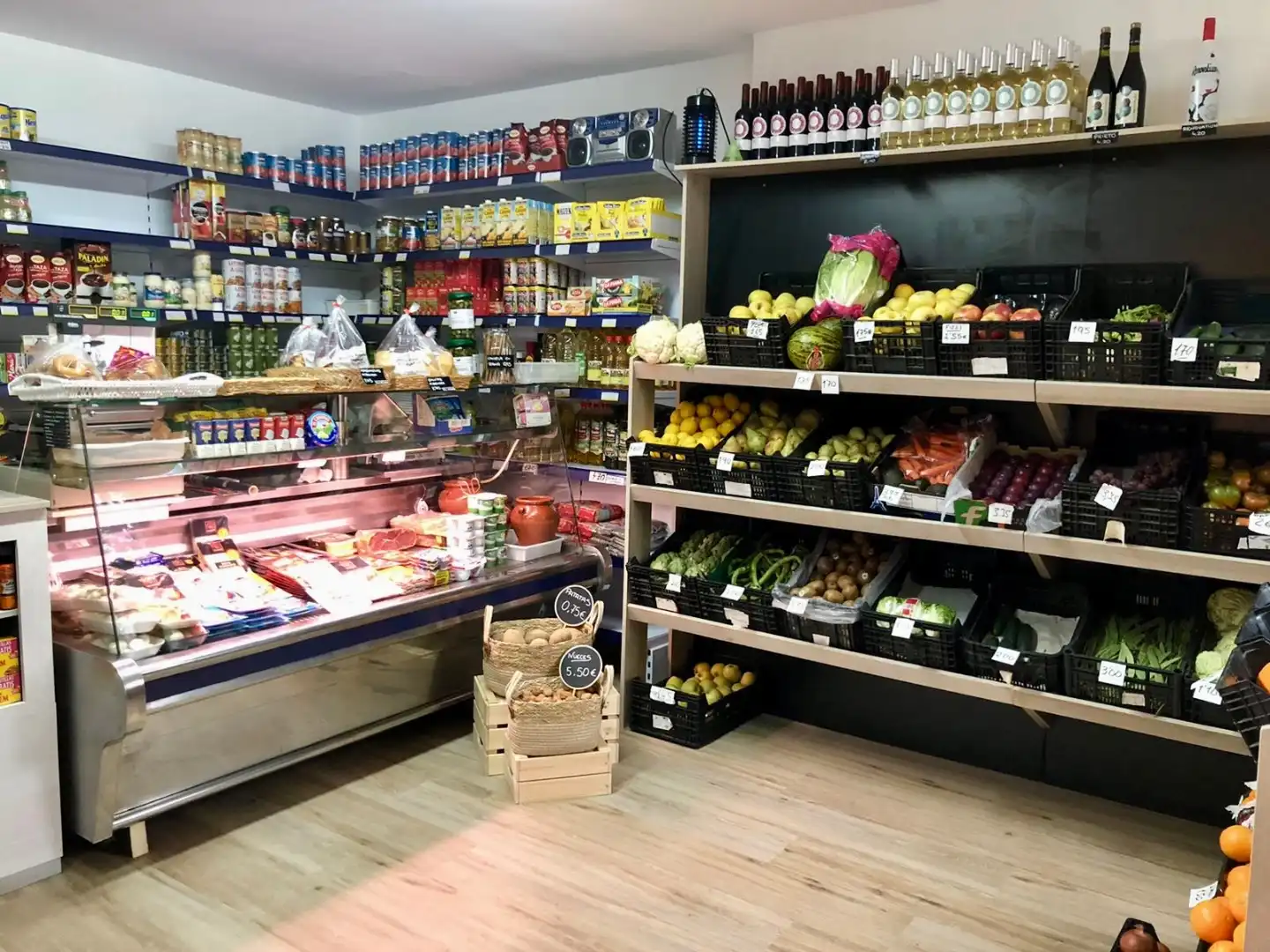 Local en traspas en Cuenca amb Moblat