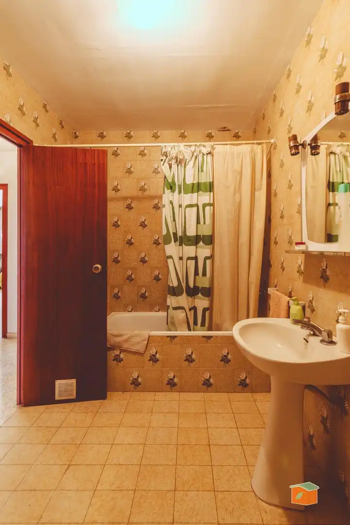 Baño de Piso en venta en Santa Bàrbara con Amueblado y Balcón