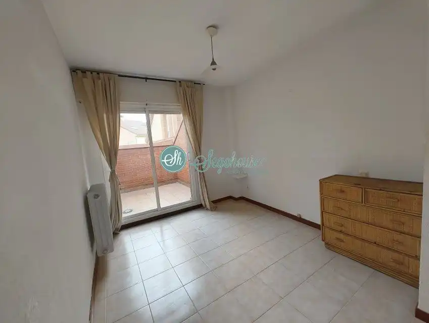 Habitación de Piso en venta en Segovia con Calefacción y Terraza
