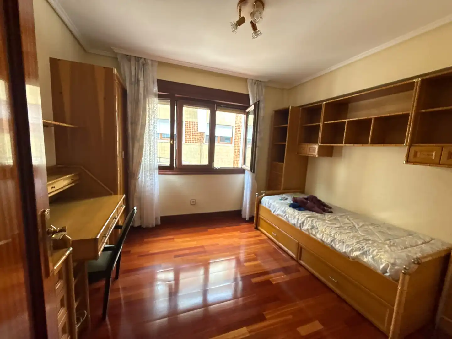 Habitación de Piso en venta en Getxo  con Calefacción y Balcón
