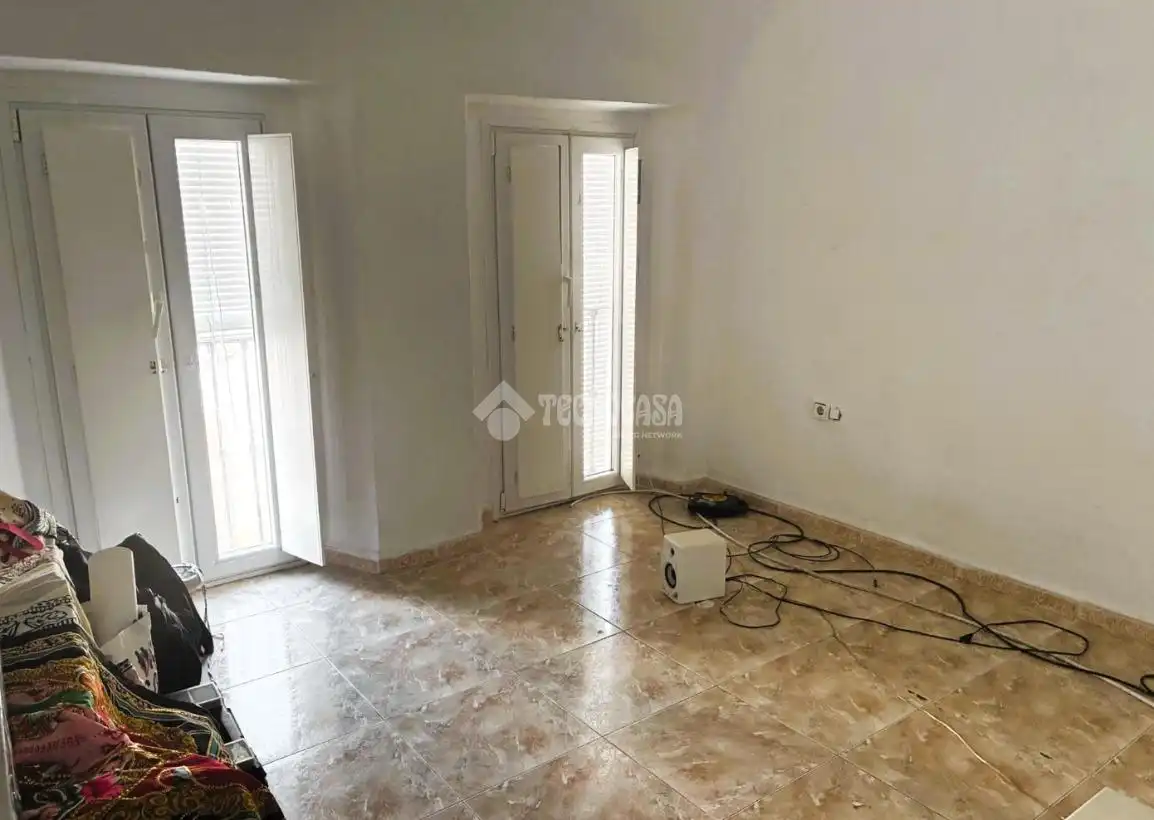 Detached homes for sale in Pilas  with Air Conditioner and Furnished