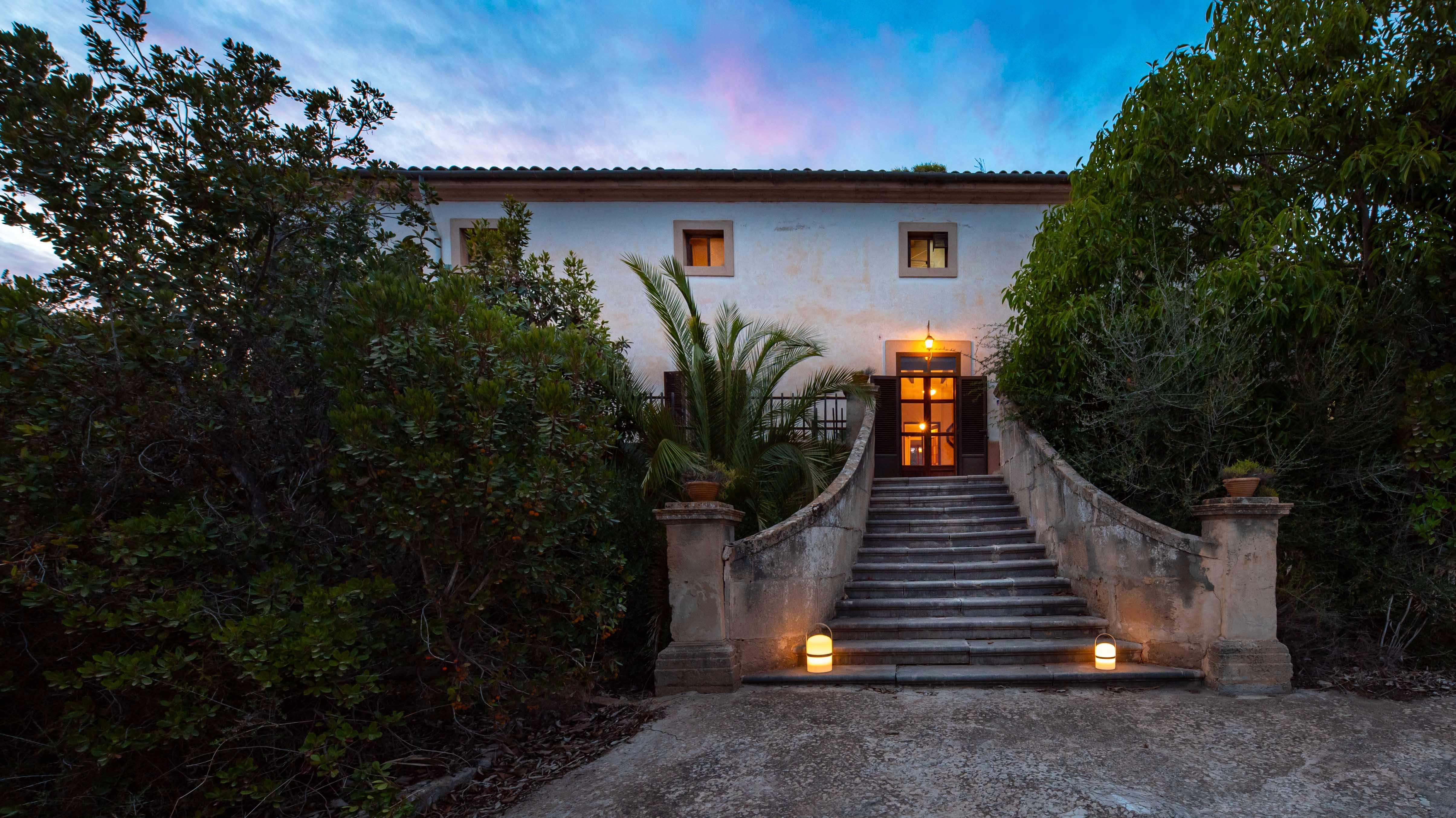 Vista exterior de Finca rústica en venda en  Palma de Mallorca amb Piscina
