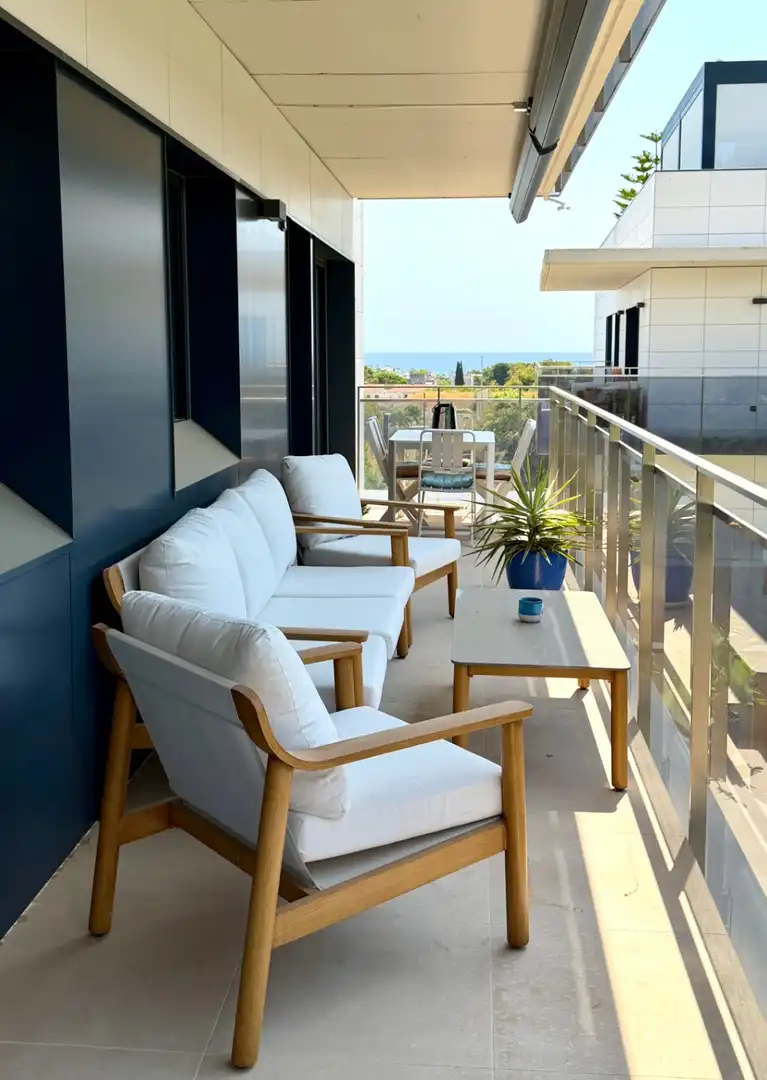 Terrassa de Apartament de lloguer en Sitges amb Aire condicionat, Calefacció i Jardí privat