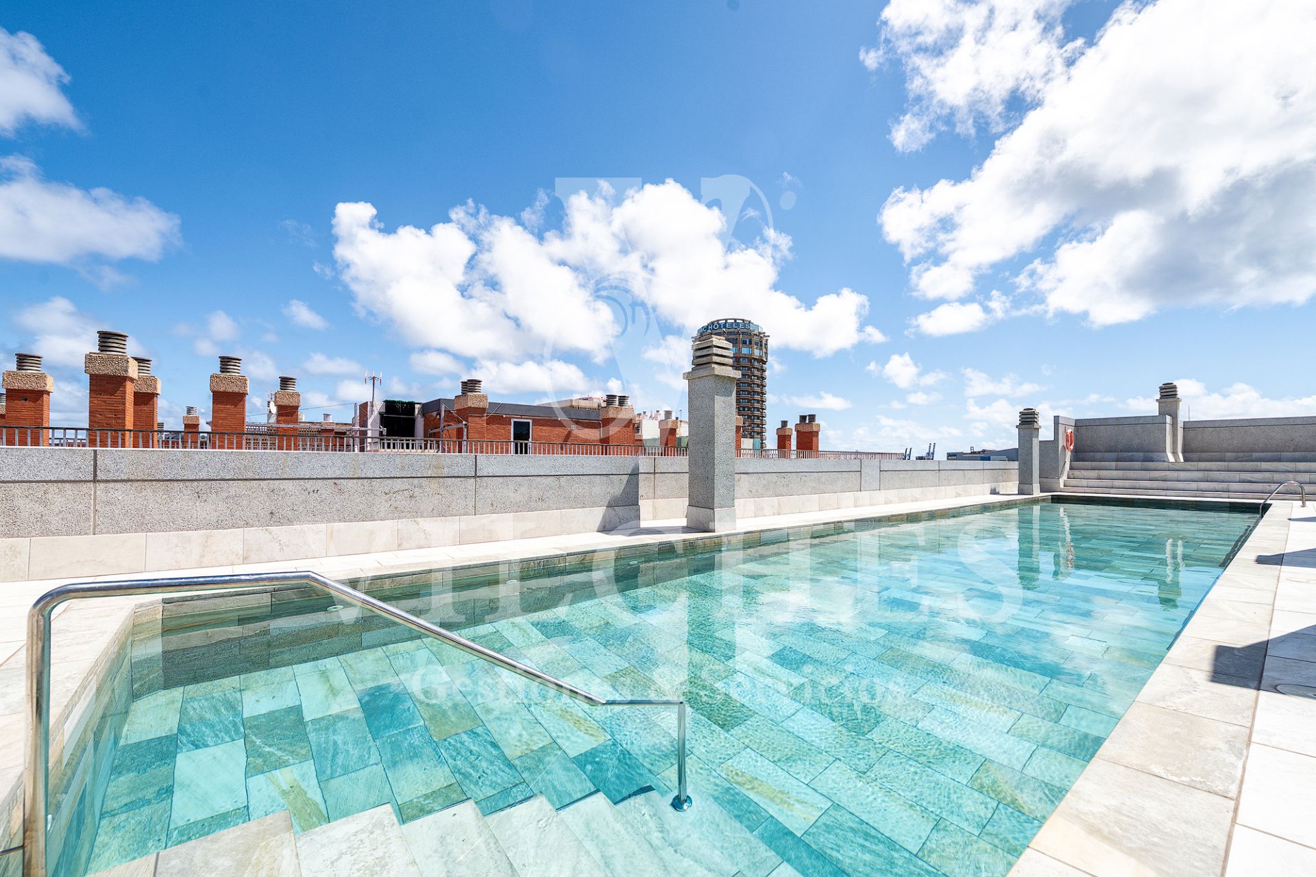 Swimming pool of Flat to rent in Las Palmas de Gran Canaria  with Air Conditioner, Terrace and Furnished