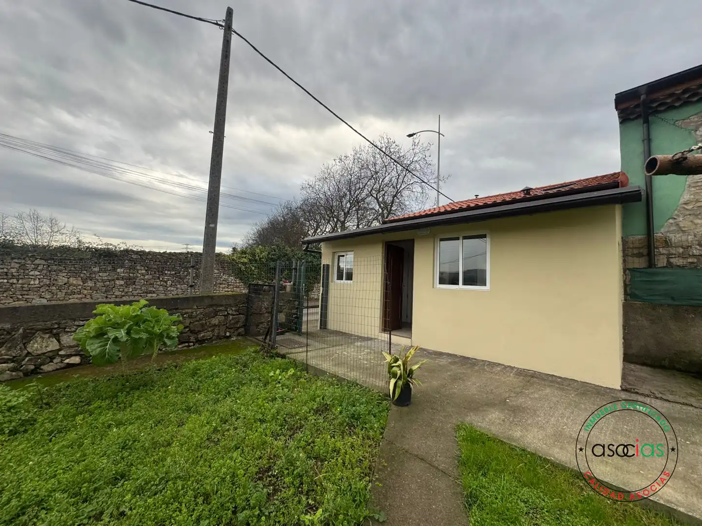 Vista exterior de Casa adosada en venta en Gijón  con Calefacción y Jardín privado