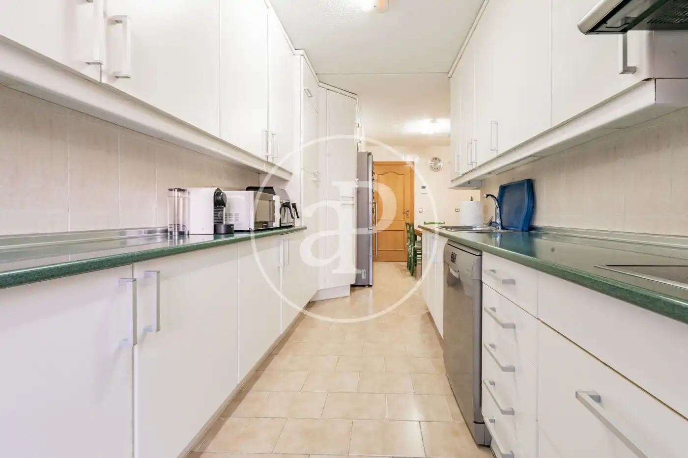 Kitchen of Flat for sale in Madrid  with Heating, Terrace and Storage room