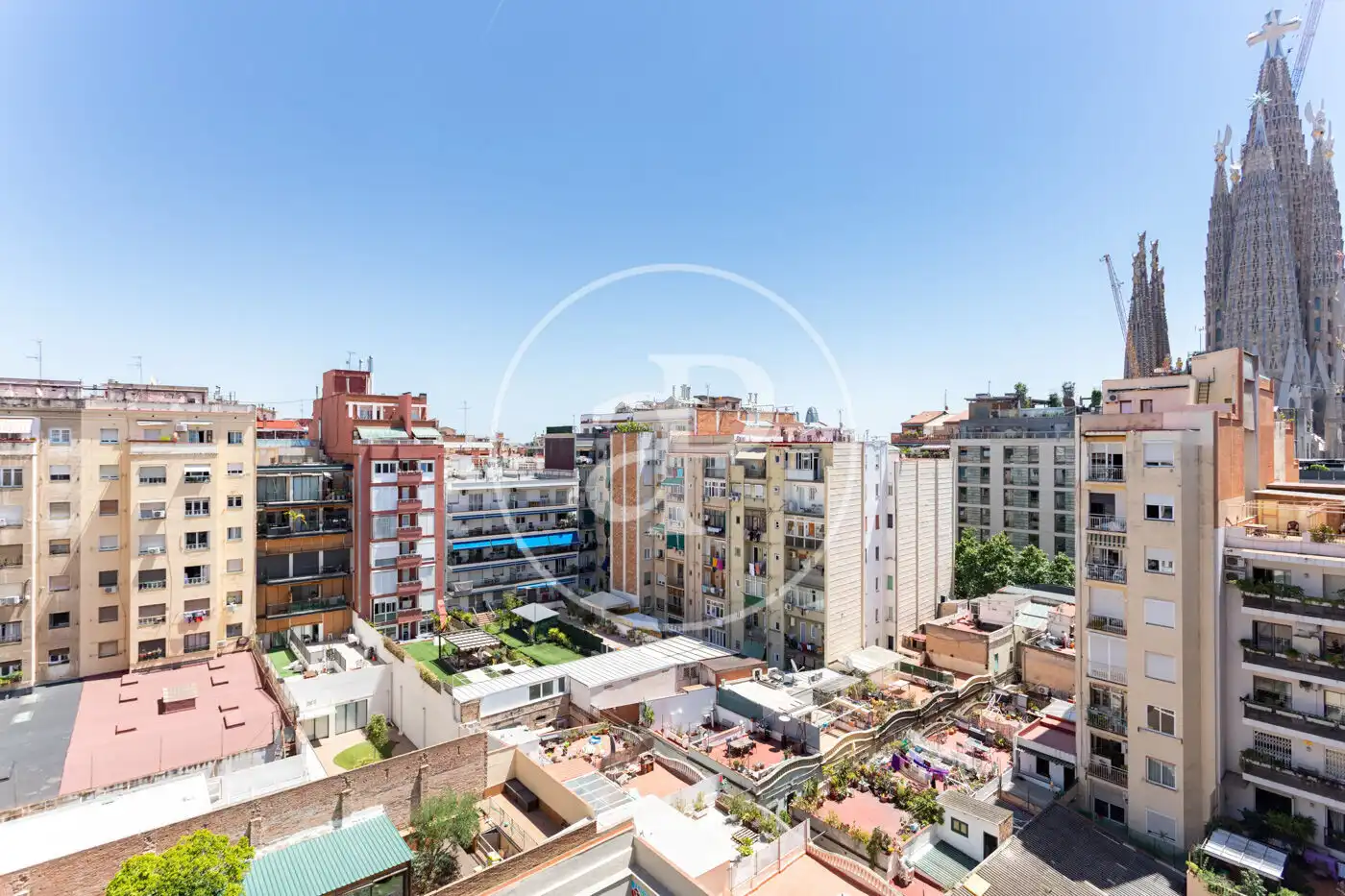 Vista exterior de Ático de alquiler en Barcelona con Aire acondicionado, Calefacción y Terraza