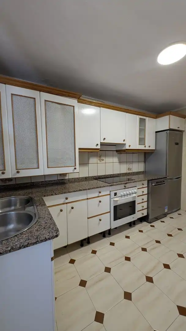 Cuina de Pis de lloguer en Piélagos amb Calefacció i Terrassa