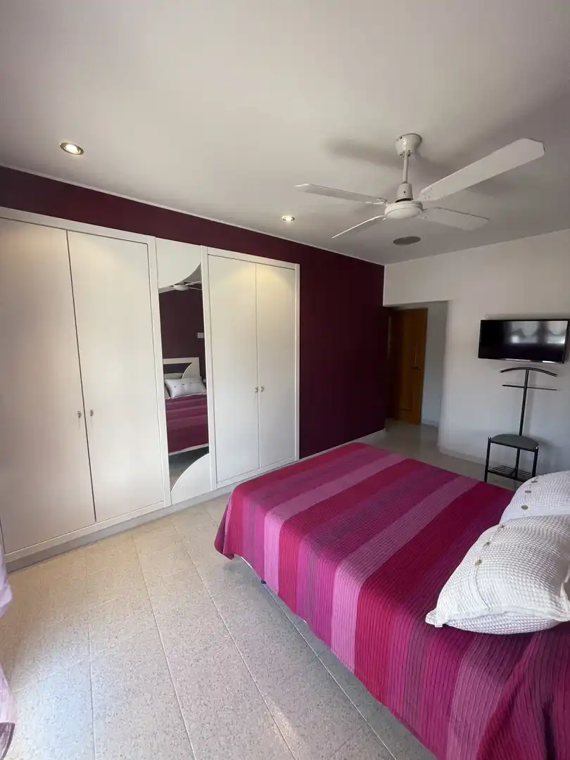 Habitación de Casa adosada en venta en Porqueres con Aire acondicionado, Terraza y Balcón