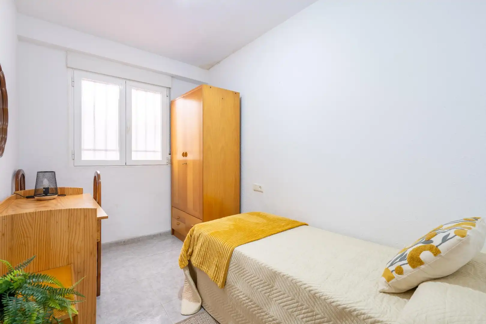 Habitación de Piso en venta en Almería