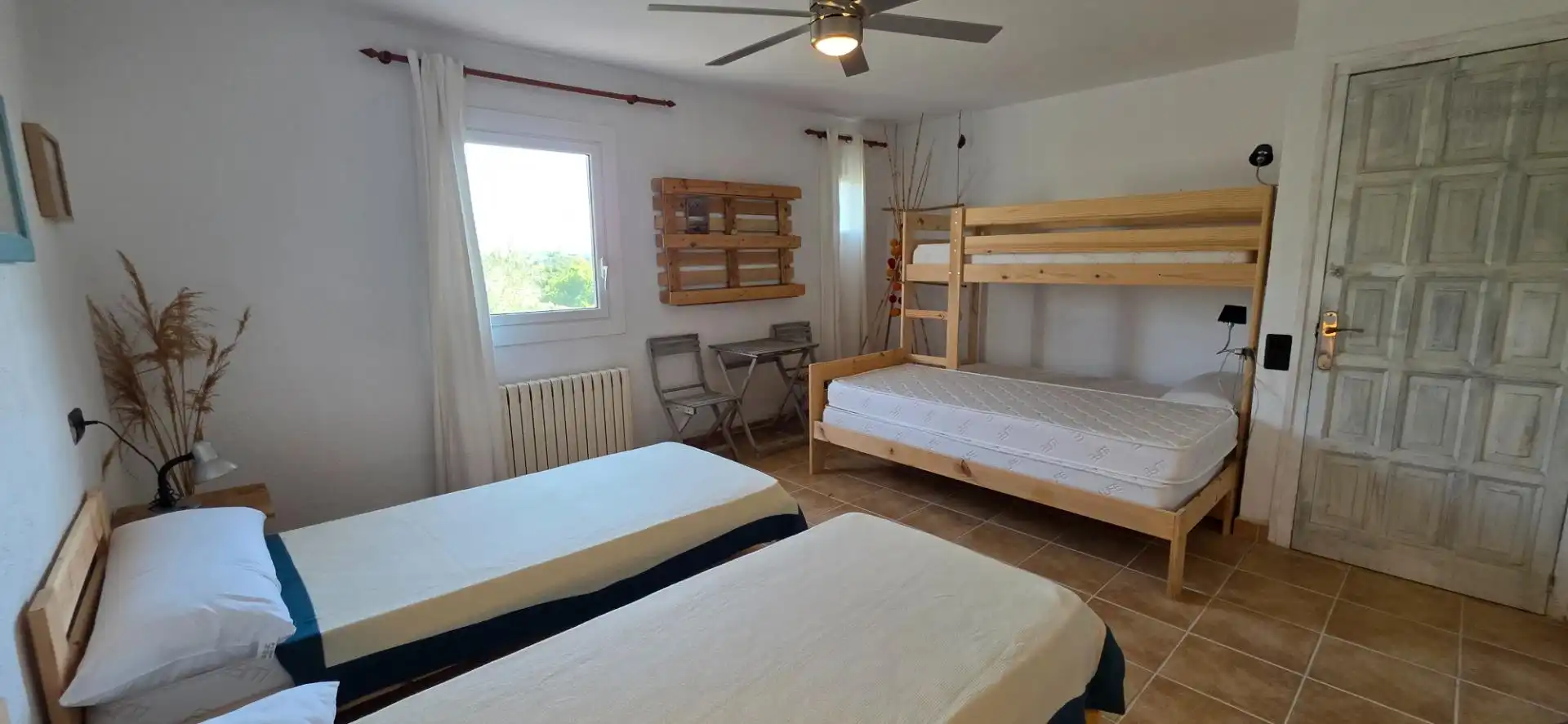 Habitación de Finca rústica en venta en El Perelló con Calefacción, Jardín privado y Terraza