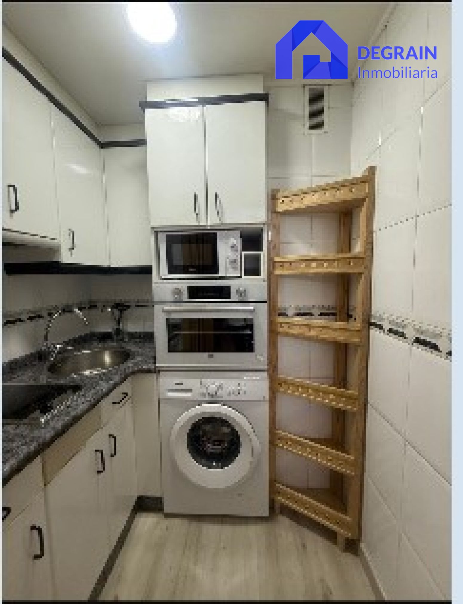 Cuina de Pis de lloguer en Oviedo  amb Calefacció i Terrassa