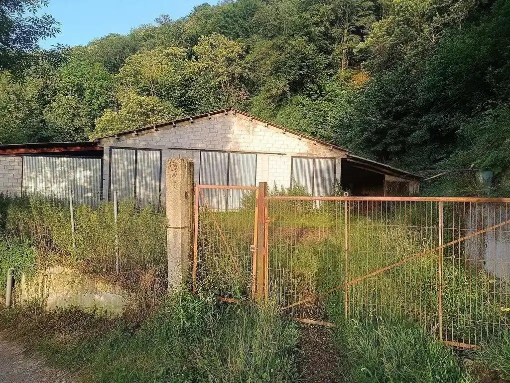 Vista exterior de Piso en venta en Lena