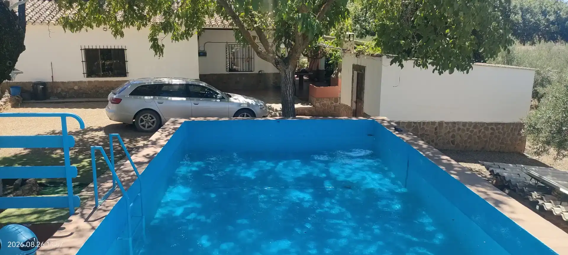 Piscina de Finca rústica en venda en Santa Cruz de Mudela amb Jardí privat, Traster i Piscina