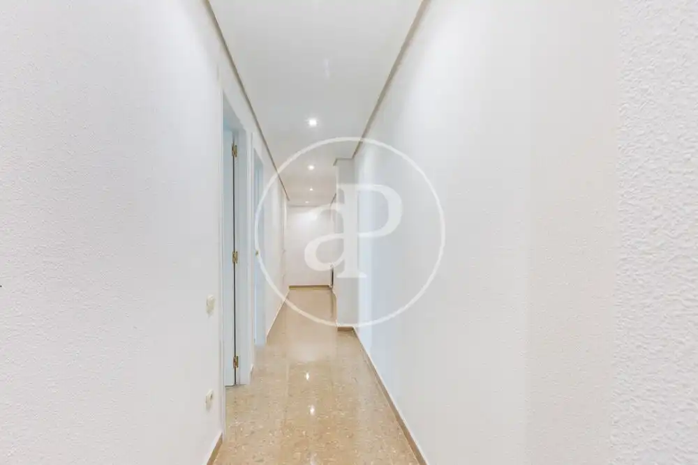 Piso en venta en Valencia con Aire acondicionado, Calefacción y Balcón