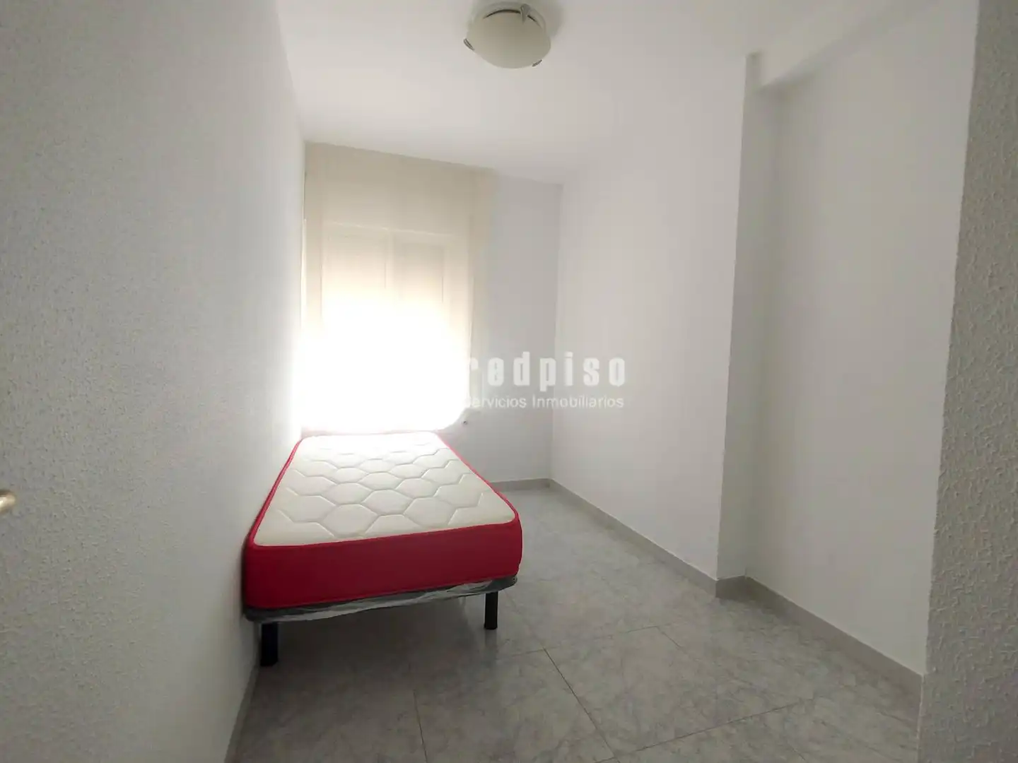 Habitación de Piso de alquiler en Sevilla con Aire acondicionado y Jardín privado