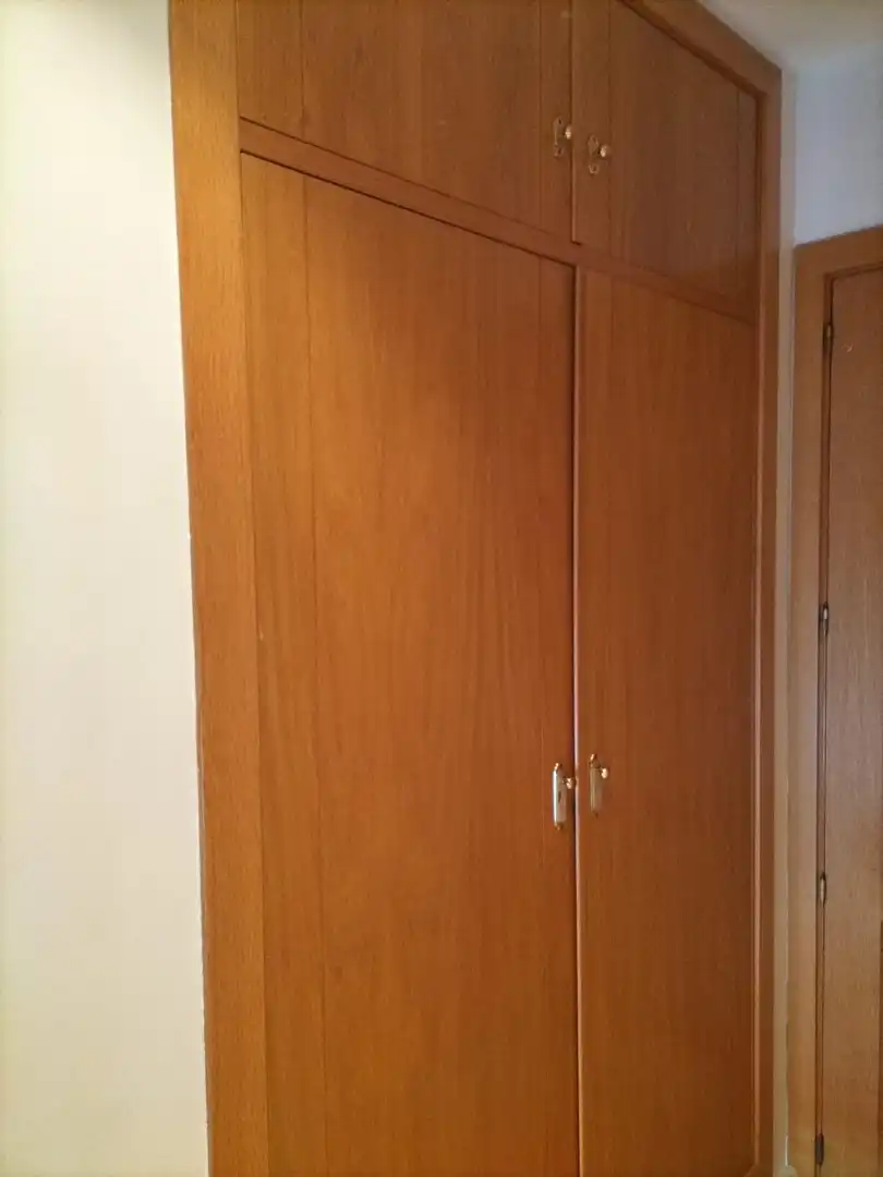 Habitación de Apartamento de alquiler en Fuengirola con Terraza, Amueblado y Piscina comunitaria