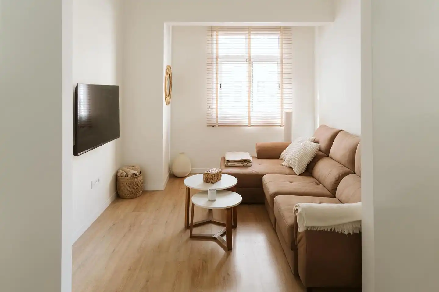 Living room of Attic for rent in Las Palmas de Gran Canaria  with Air Conditioner, Terrace and Furnished