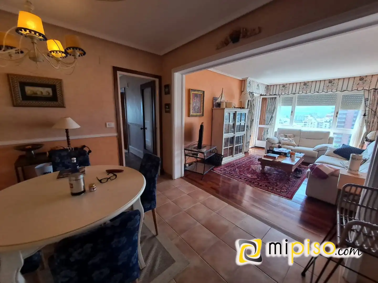 Living room of Flat for rent in Laredo  with Terrace and Furnished