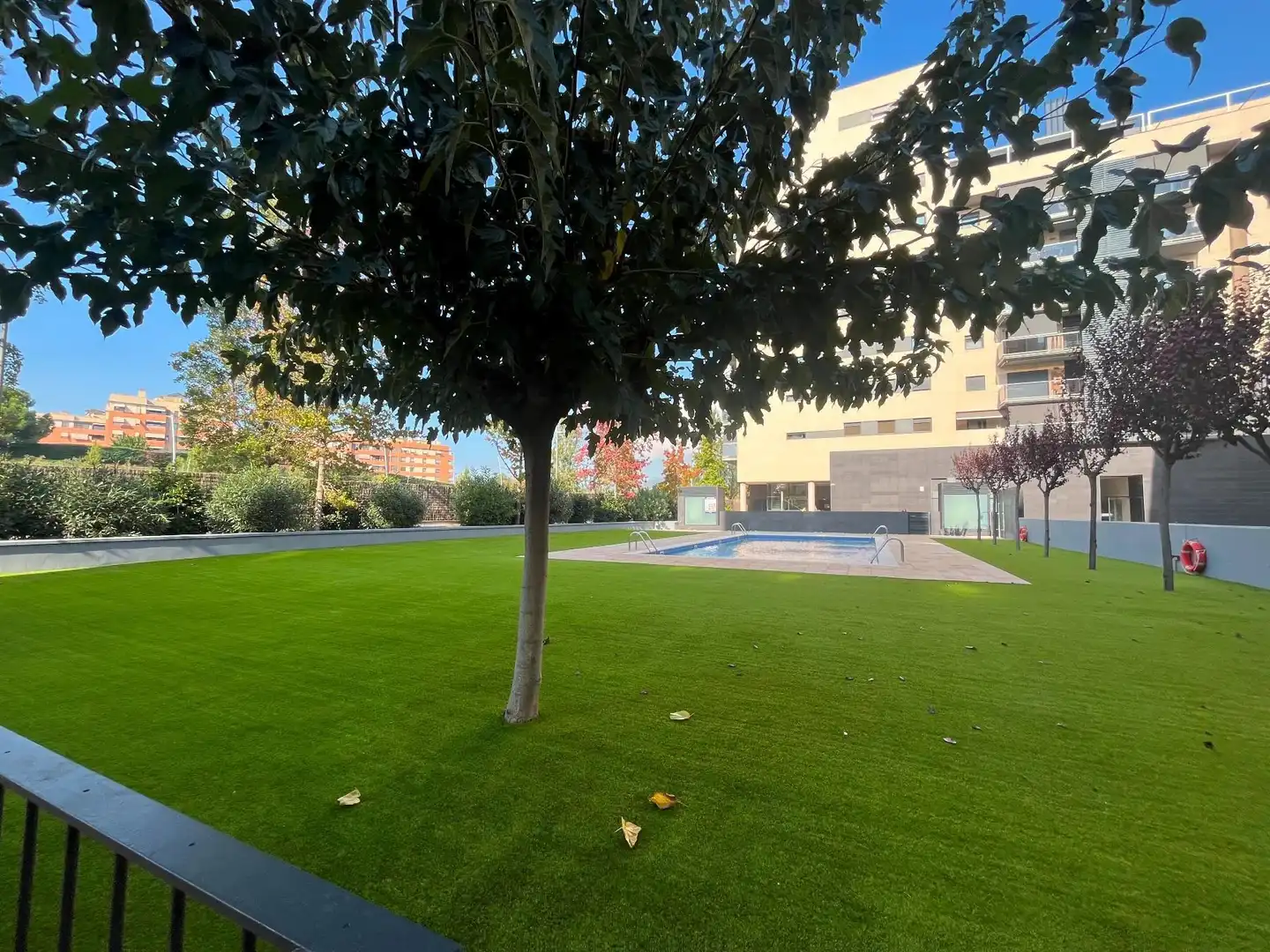 Piscina de Dúplex en venda en Sabadell amb Terrassa, Traster i Piscina comunitària