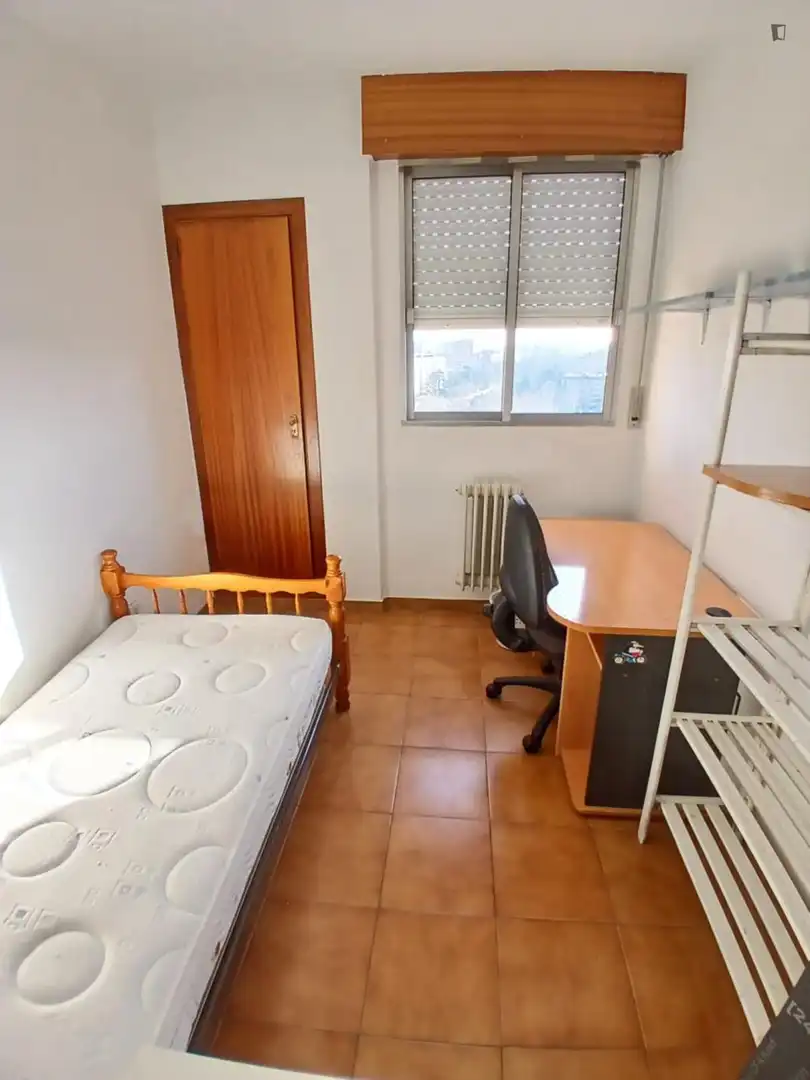 Bedroom of Apartments for share in Valladolid  with Furnished, Oven and Washing machine
