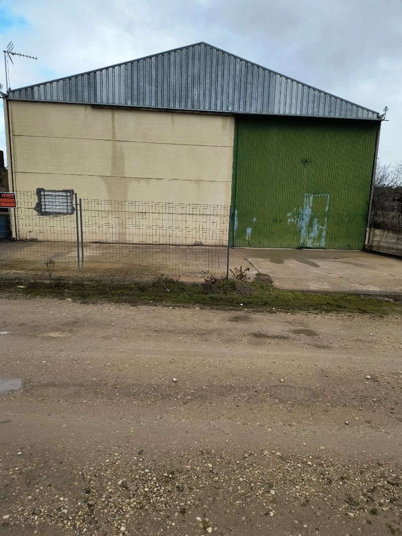 Nau industrial en venda en Villanueva de la Jara