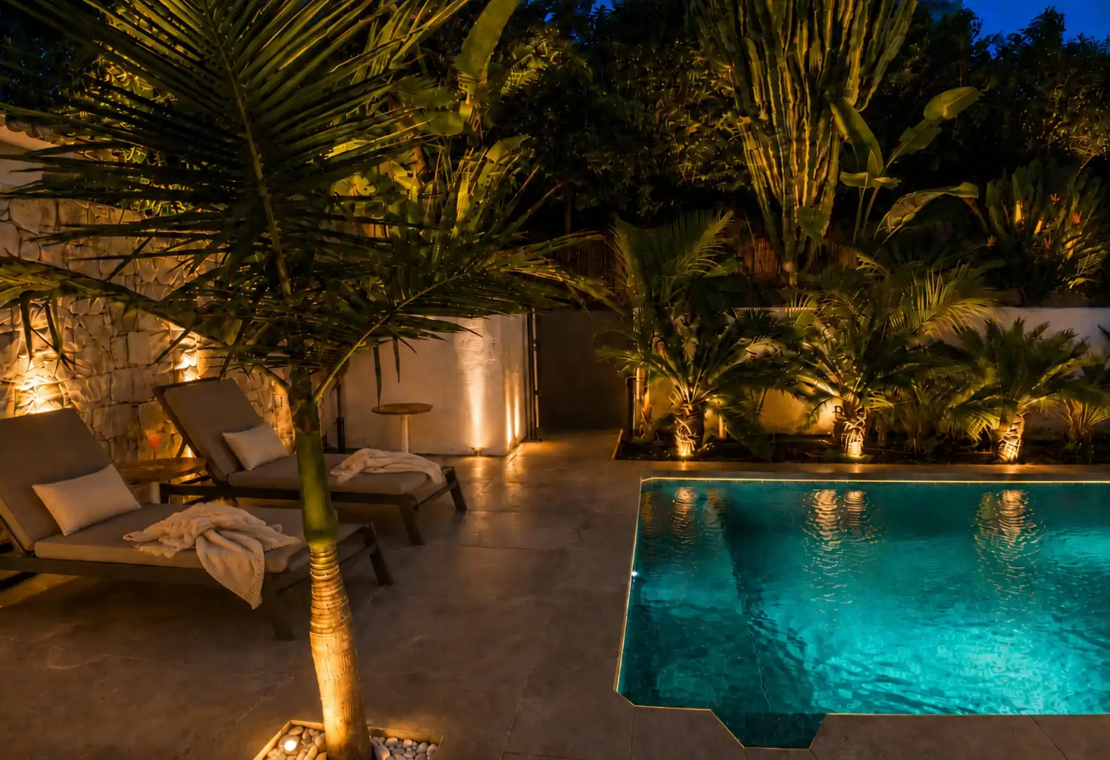 Piscina de Casa o xalet en venda en Marbella amb Aire condicionat, Jardí privat i Terrassa