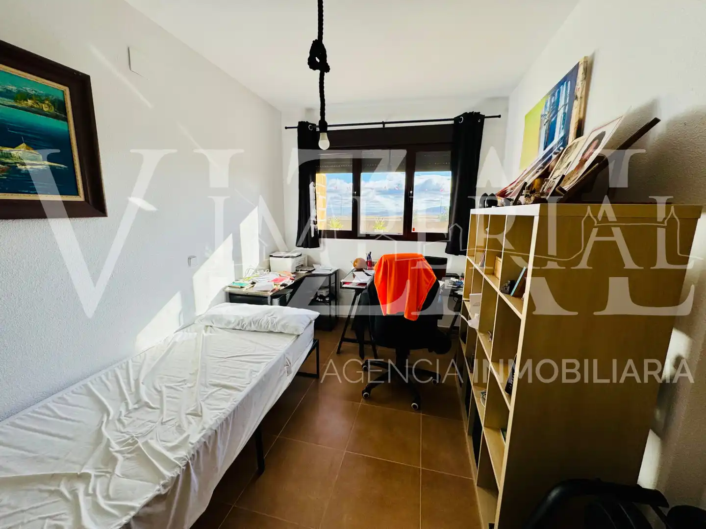 Dormitori de Casa adosada en venda en Noez amb Aire condicionat, Calefacció i Jardí privat