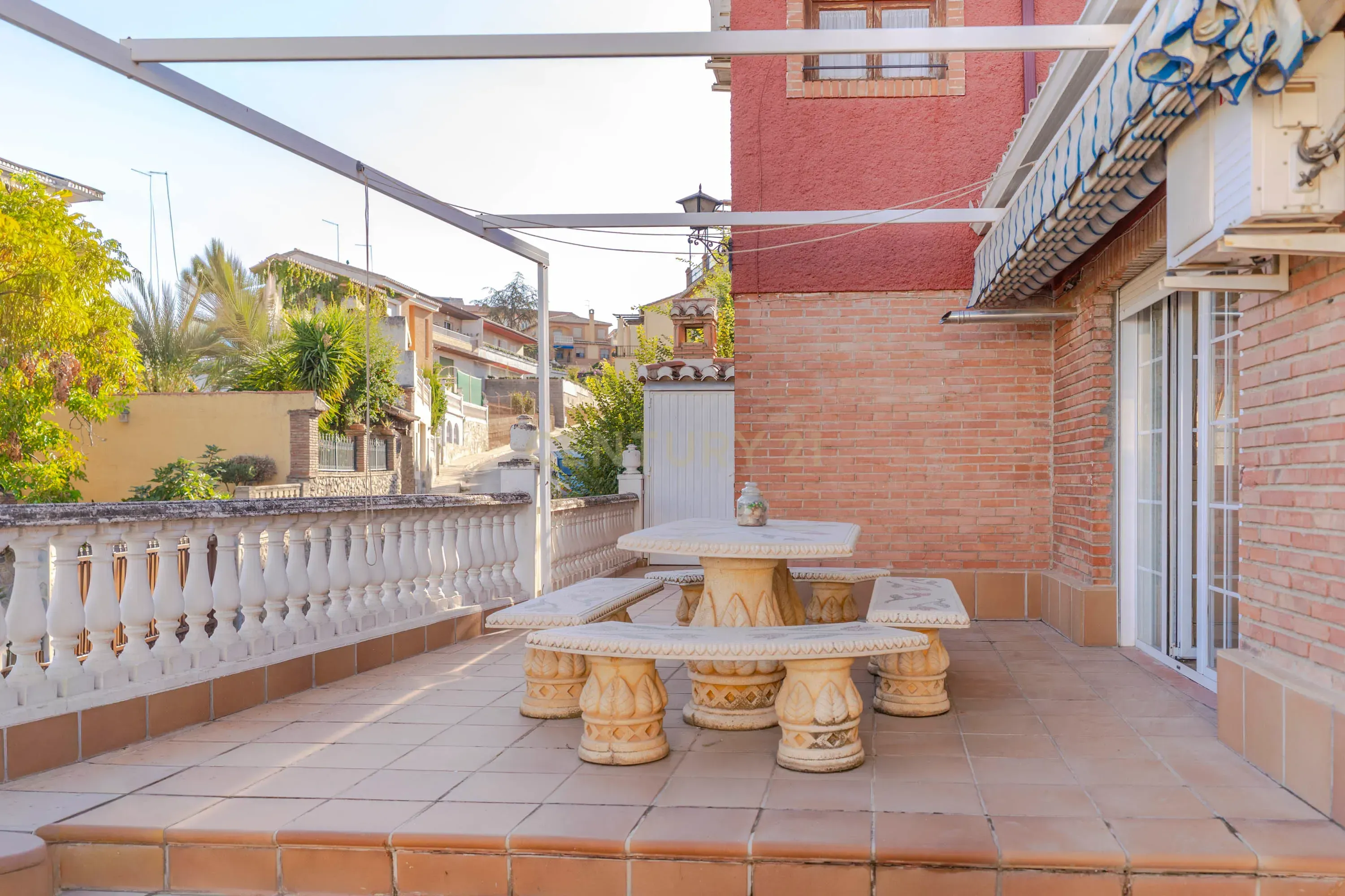 Terrassa de Casa o xalet en venda en Huétor Vega amb Aire condicionat i Traster