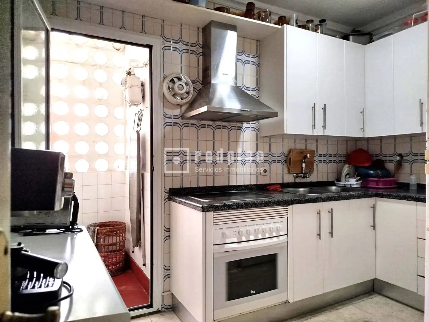 Kitchen of Flat for rent in Sevilla  with Air Conditioner, Private garden and Terrace