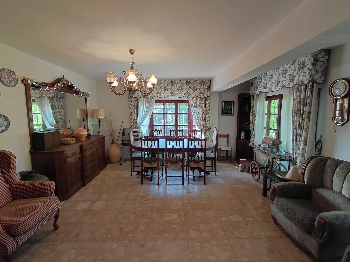 Comedor de Casa o chalet en venta en Oleiros con Aire acondicionado, Calefacción y Jardín privado