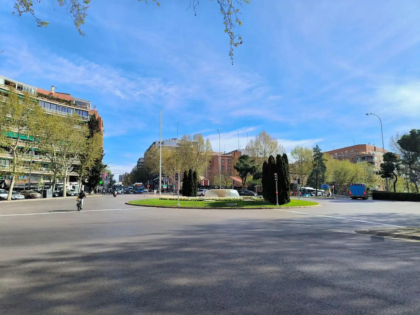 Vista exterior de Piso de alquiler en Madrid con Calefacción
