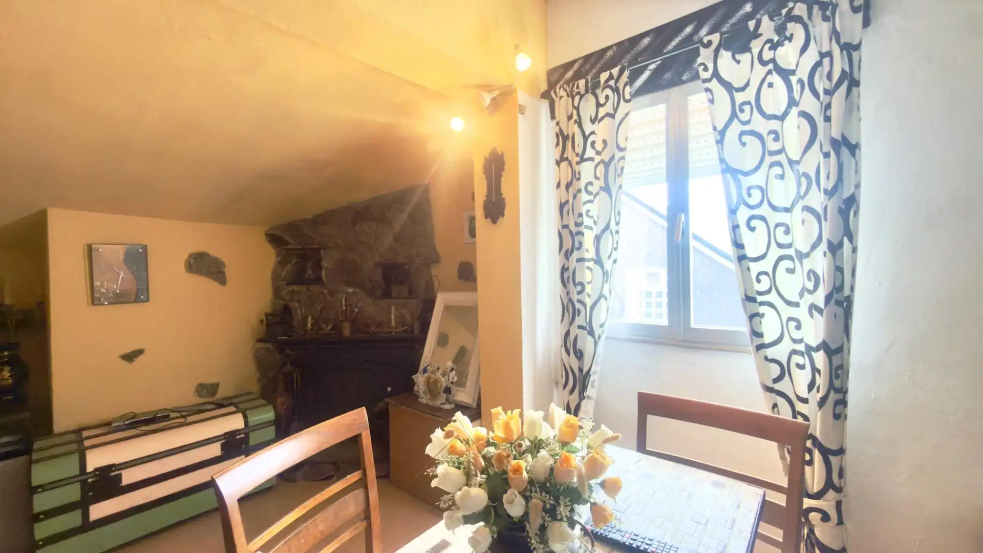 Comedor de Piso en venta en A Pobra de Trives  con Calefacción y Amueblado