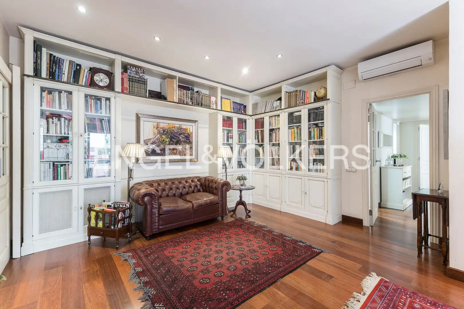 Living room of Flat for sale in Barcelona  with Air Conditioner, Heating and Furnished